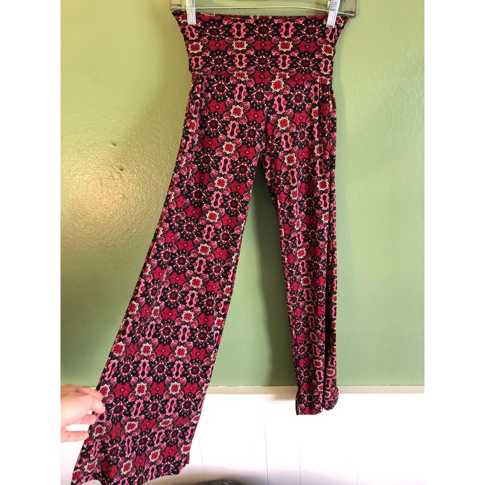 Patterned Flare Leggings